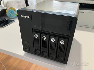 NAS QNAP TS-439 HDD 4x1.5=6TB INCLUSI