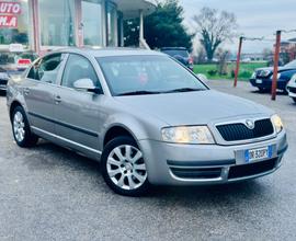 Skoda Superb 2008 2.0 TDI 140CV Elegance