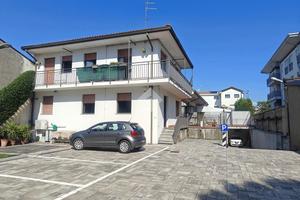 LABORATORIO A CARATE BRIANZA