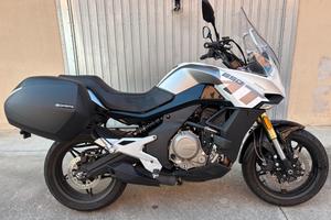 CfMoto 650MT