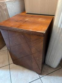 Tavolo vuoto per macchina da cucire