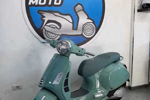 Piaggio Vespa 300 GTS