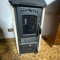 Stufa a legna lincar