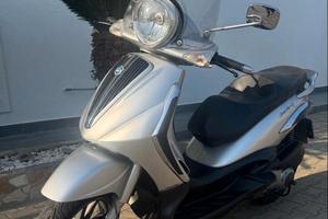 Piaggio Beverly 300
