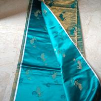 Pregiato tessuto in damasco originale 