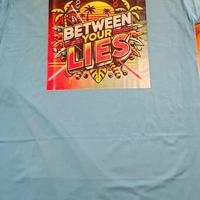 Coppia di magliette band Between Your Lies