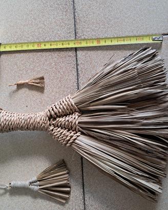 Scopa da forno a legna di Palma nana fatte a mano