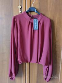 casacca color borgogna 