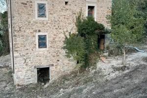 Casale rustico indipendente