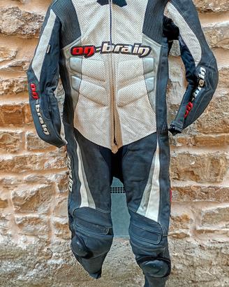 tuta in pelle da moto