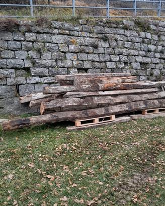 Travi antiche in legno