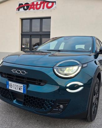 Fiat 600 Hybrid 110 CV DCT MHEV Icon