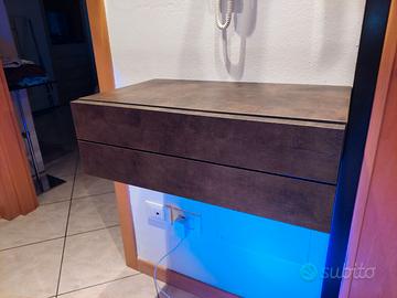 Mobile cassetto sospeso