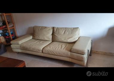 divano in vera pelle