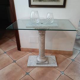 CONSOLE IN MARMO E VETRO – ELEGANTE E RAFFINATA