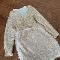 Vestito elegante dorato