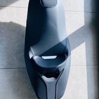 Sella XMAX 125 YAMAHA nuova