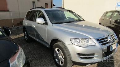 Volkswagen Touareg 2.5 R5 TDI DPF tiptronic Exclus
