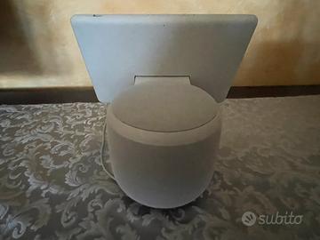 Amazon Eco Show 10 (3 Gen)Schermo intelligente