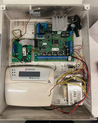 Centrale Bentel + 3 sensori Aritech nuovi