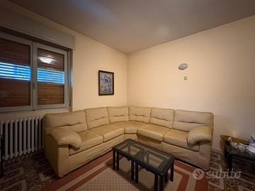 Divano angolare in tessuto 5 posti