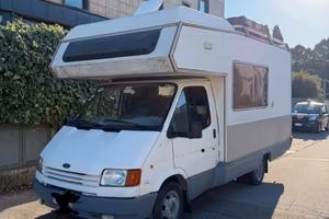 LAIKA 4 POSTI LETTO FORD 2.5 D ANNO 1990