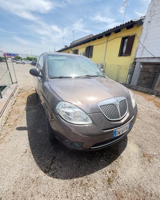 vedesi lancia y anno 2008