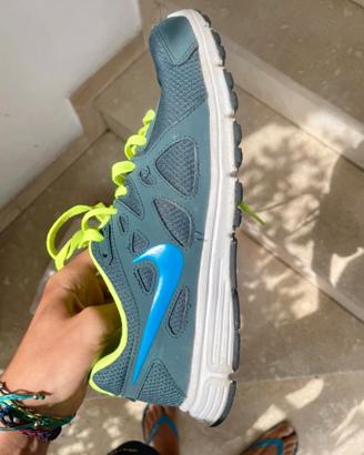 Nike scarpe da ginnastica uomo blu e giallo fluo E