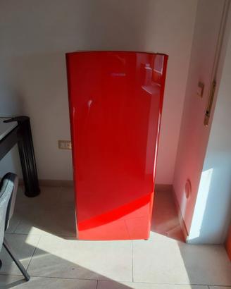 Frigorifero Hisense rosso