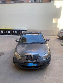 Lancia Y