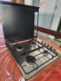Piano cottura a gas, acciaio e nero con coperchio