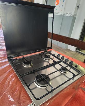 Piano cottura a gas, acciaio e nero con coperchio