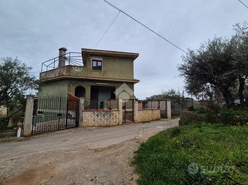 PORZIONE DI BIFAMILIARE A MONREALE