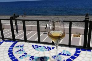 Lipari affacciata sul mare di Canneto