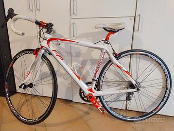 Bicicletta da corsa Pinarello taglia S