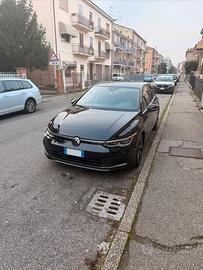 Golf  8 eTsi 1.5 150 cv