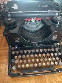 MACCHINA DA SCRIVERE OLIVETTI M40