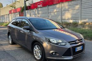 🚗 FORD FOCUS SW DIESEL 2014