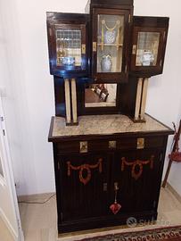 Credenza con vetrina fine ’800 in noce intarsiato