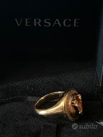 Anello versace placcato in oro