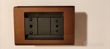 Materiale elettrico BTicino linea Living