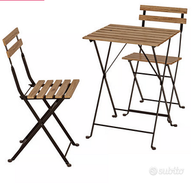 Tavolo con 2 sedie da giardino
