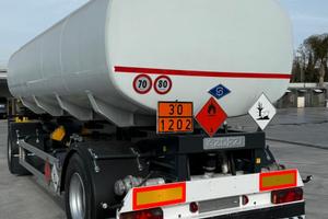 Rimorchio semirimorchio carburanti