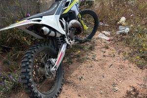 hsquarna 125 tc anno 2017 con 30 ore.