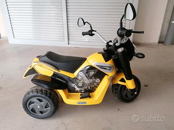 Moto  bimbo