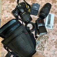 Nikon digitale con accessori