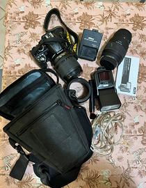 Nikon digitale con accessori