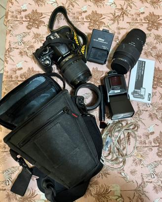 Nikon digitale con accessori