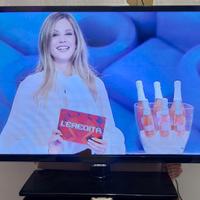 TV Samsung 32 pollici full hd decoder interno T2.