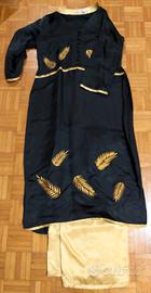 Completo da donna orientale in seta